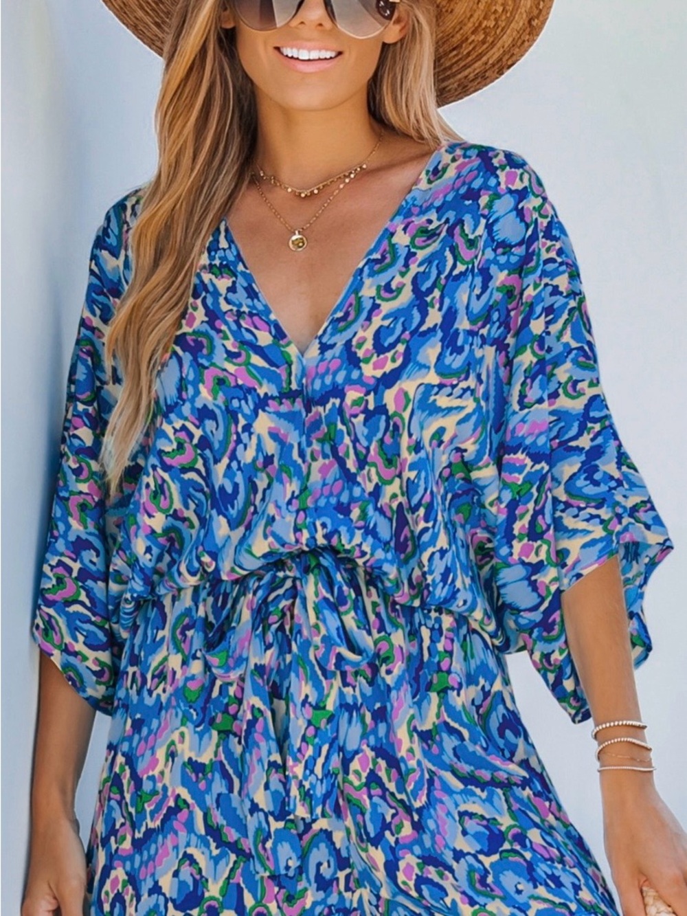 CUPSHE Blue Multi V-Neck Women’s Shorts Romper